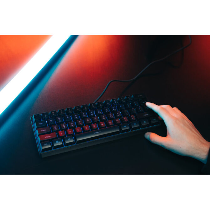 Surefire KingPin X1 Gaming kompaktna igraća tipkovnica, RGB LED, USB, crna - Slika 5