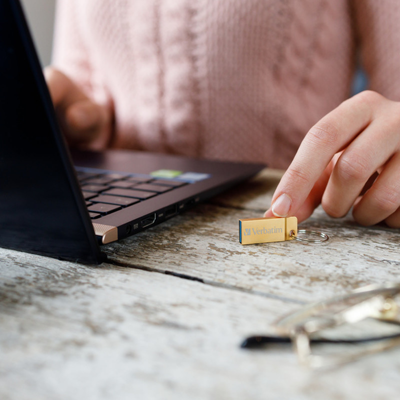 Verbatim USB 3.2 Gen1 Store'n'Go Metal Executive 32GB, zlatni - Slika 7