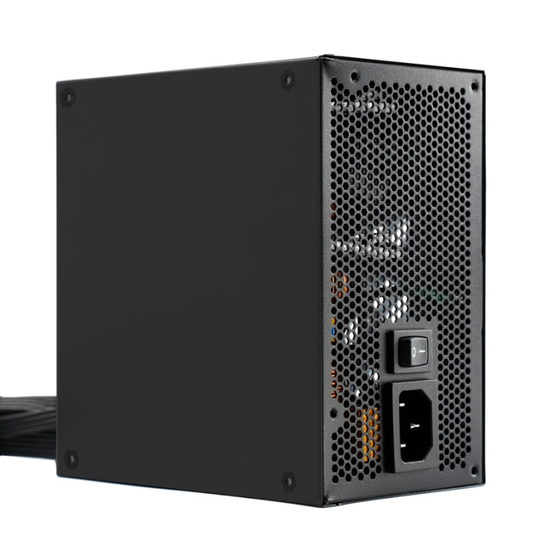 Xilence 650W Gaming, ATX 2.52v 80+ GOLD, aktivan PFC, 3×PCIe, 6×SATA, 120mm ventilator, crno - Slika 6