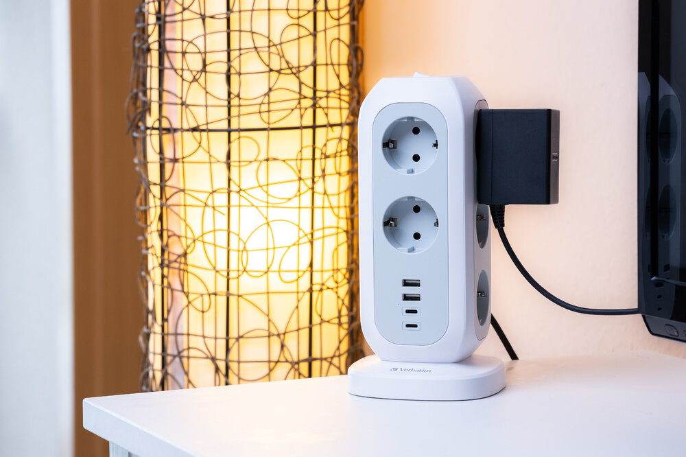 Verbatim EU Power Tower EUPT-01 11xAC / 2xUSB / 2xType-C - Slika 3