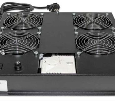 Intellinet 4-Fan Ventilation Unitwith Thermostat for 19" Racks